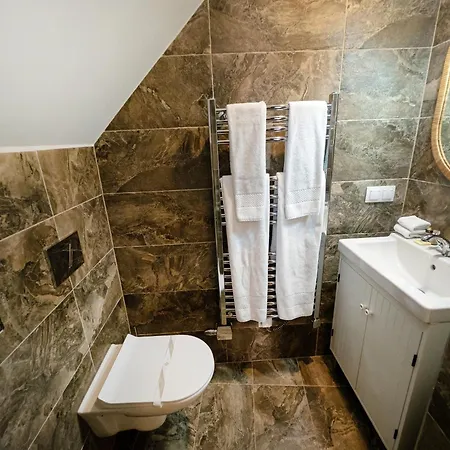 Bed and breakfast Platán Utca - Platán 4*